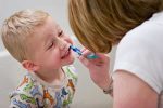 cepillar dientes niño
